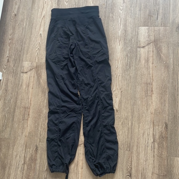 Lululemon pants - Picture 5 of 5